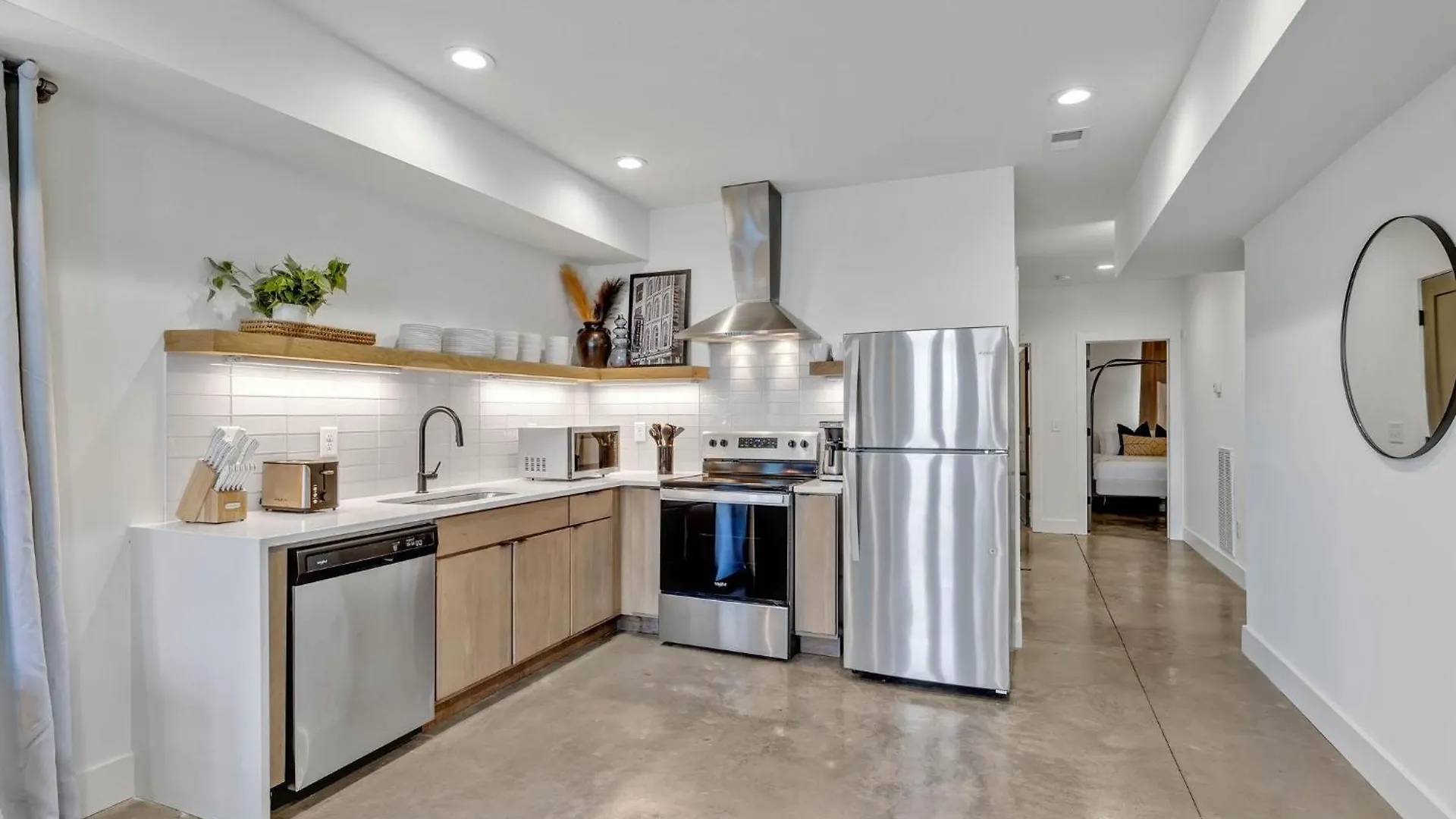 Tatil Evi Enchant - Stunning City Views - Modern Luxe Nashville ABD