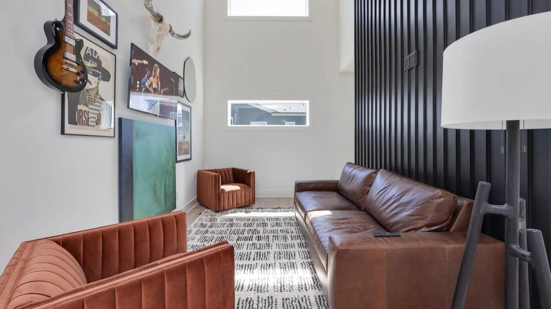 Enchant - Stunning City Views - Modern Luxe Nashville 0*,