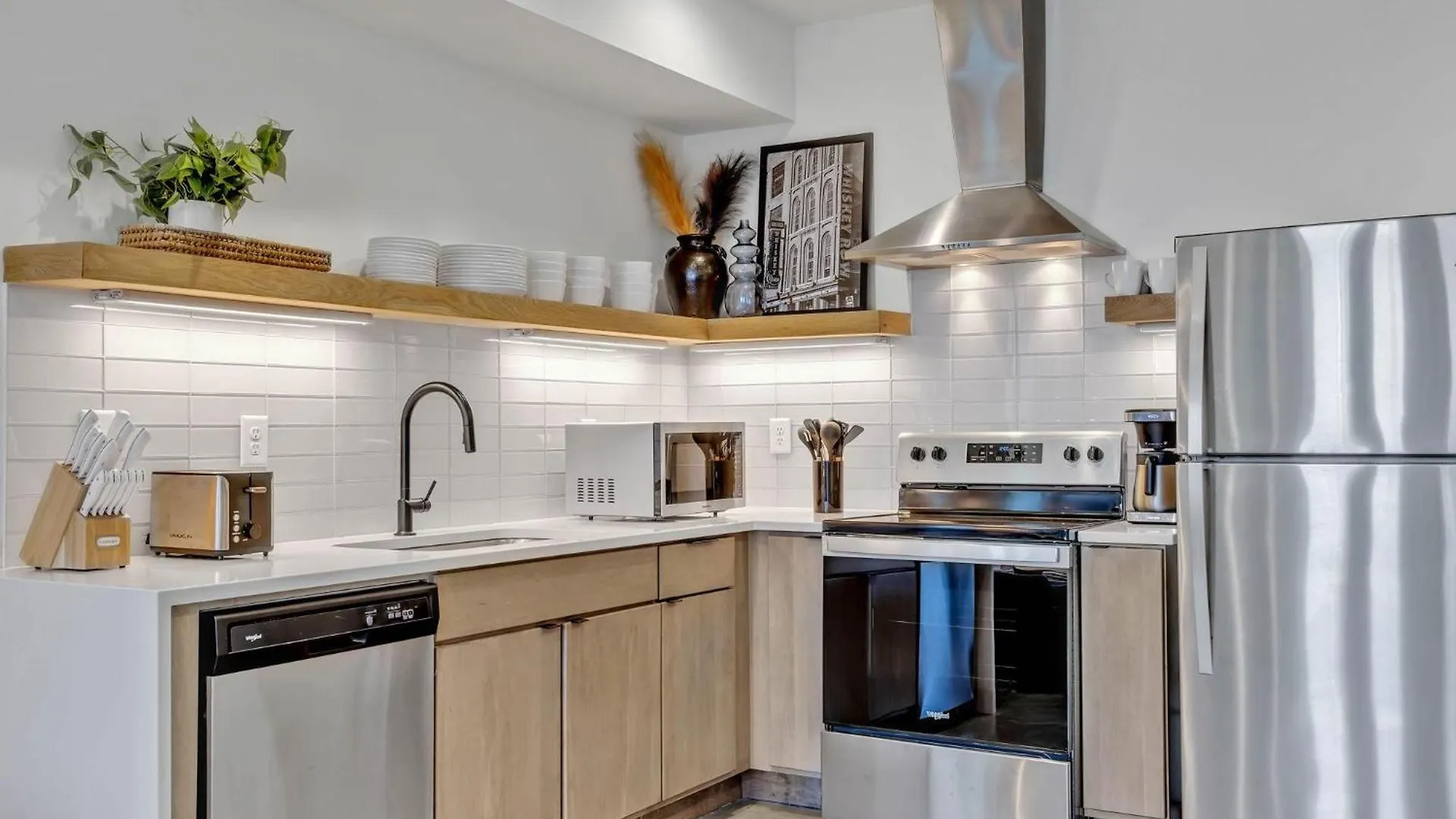 Tatil Evi Enchant - Stunning City Views - Modern Luxe Nashville